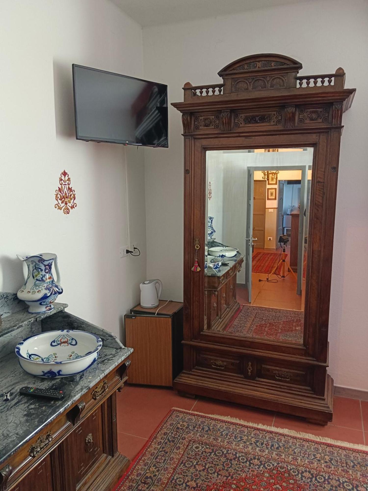 La Maison Rouge Crespellano Bagian luar foto
